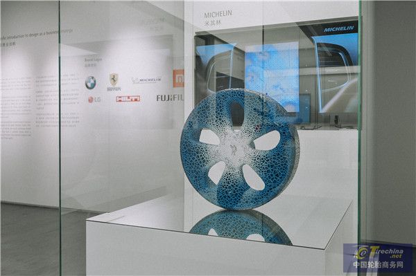 米其林Vision创新概念轮胎在厦门红点博物馆展出-1_副本.jpg