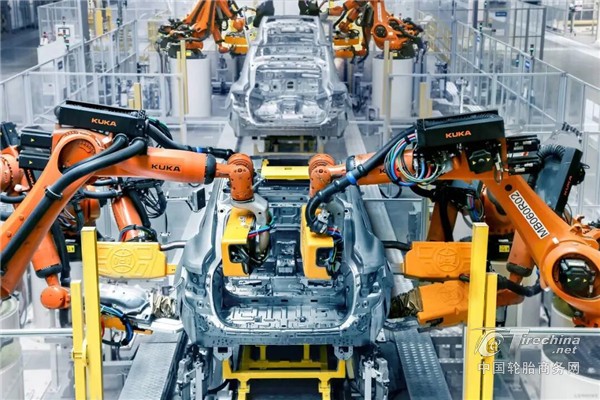 “堵门”宁德时代，车企扎堆抢电池