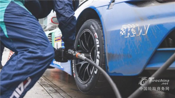 住友橡胶新技术，赋能赛车轮胎监测