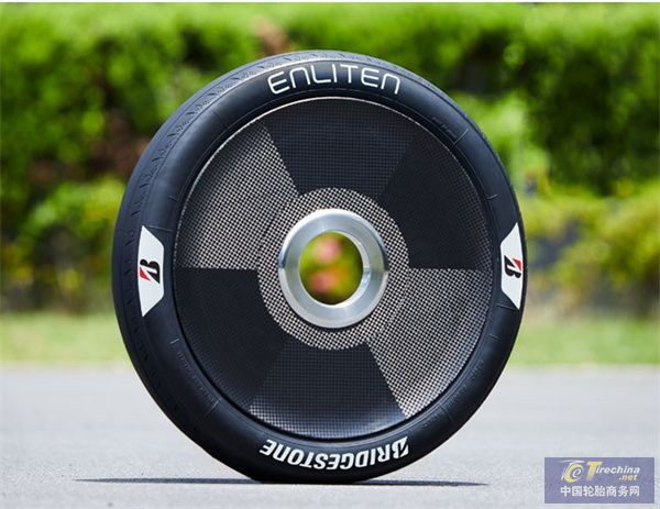 普利司通65%可持续材料轮胎亮相太阳能车挑战赛