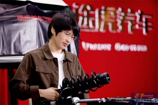 1752647469131773732955.jpg 图片2.jpg