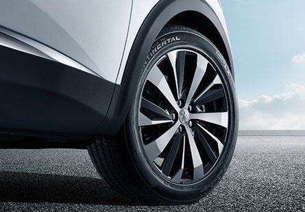 车主必看！胎压高vs胎压低 谁更容易爆胎?