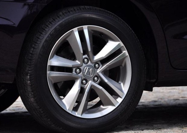 轮胎漏气一定要换吗？真的不是！！