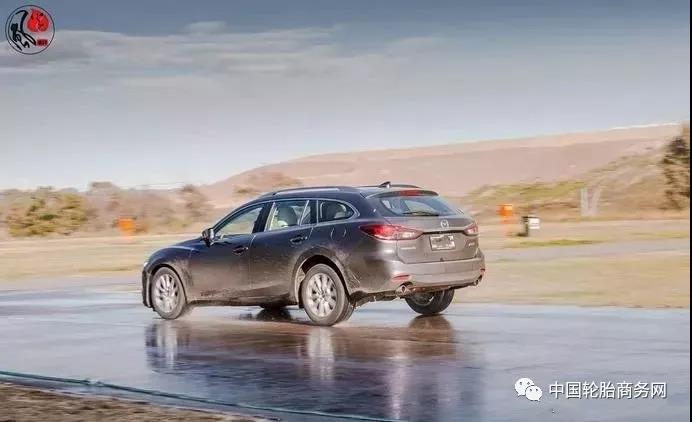 为何懂车的人宁买“小车轮”不买“大车轮”？老司机：4个关键点！