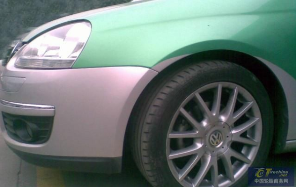 为何出租车轮胎十多万公里一换，私家车却要几万公里就换？