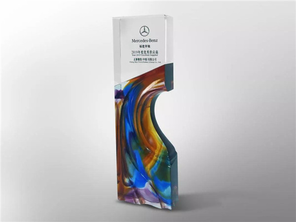 信赖源于优秀，玛吉斯再获奔驰优秀供应商大奖！