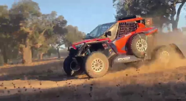 “雨天模式”高能越野，正新轮胎无惧泥泞路面