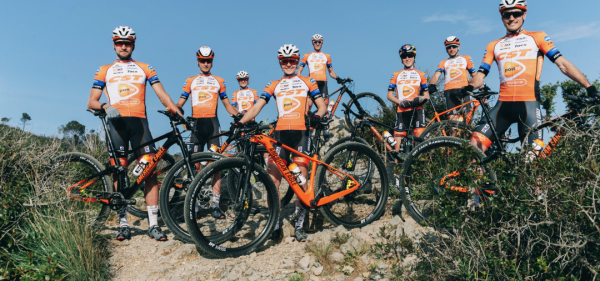 顶尖车手汇聚，正新赞助车队参与2022UCI山地自行车世界杯