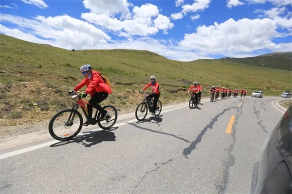 圆梦川藏，正新护航